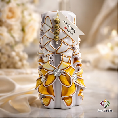 Golden Ivory Ribbons – Hand-Carved Luxury Candle