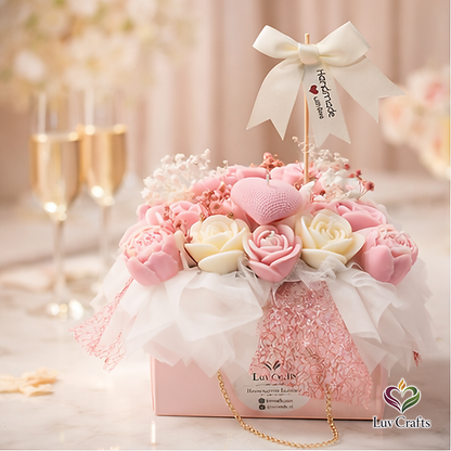 Blush Rose Bloom Bag – Luxury Flower Candle Bouquet
